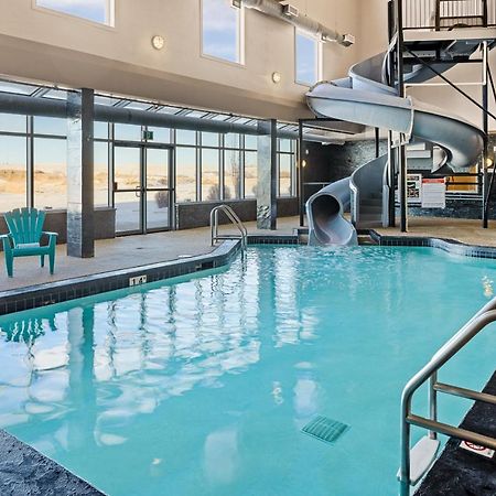 Home Inn & Suites - スウィフト・カレント エクステリア 写真