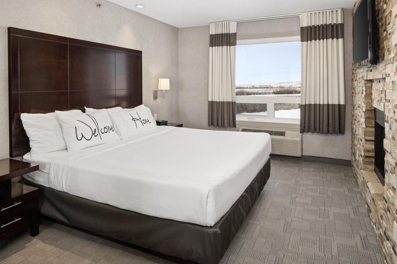 Home Inn & Suites - スウィフト・カレント エクステリア 写真