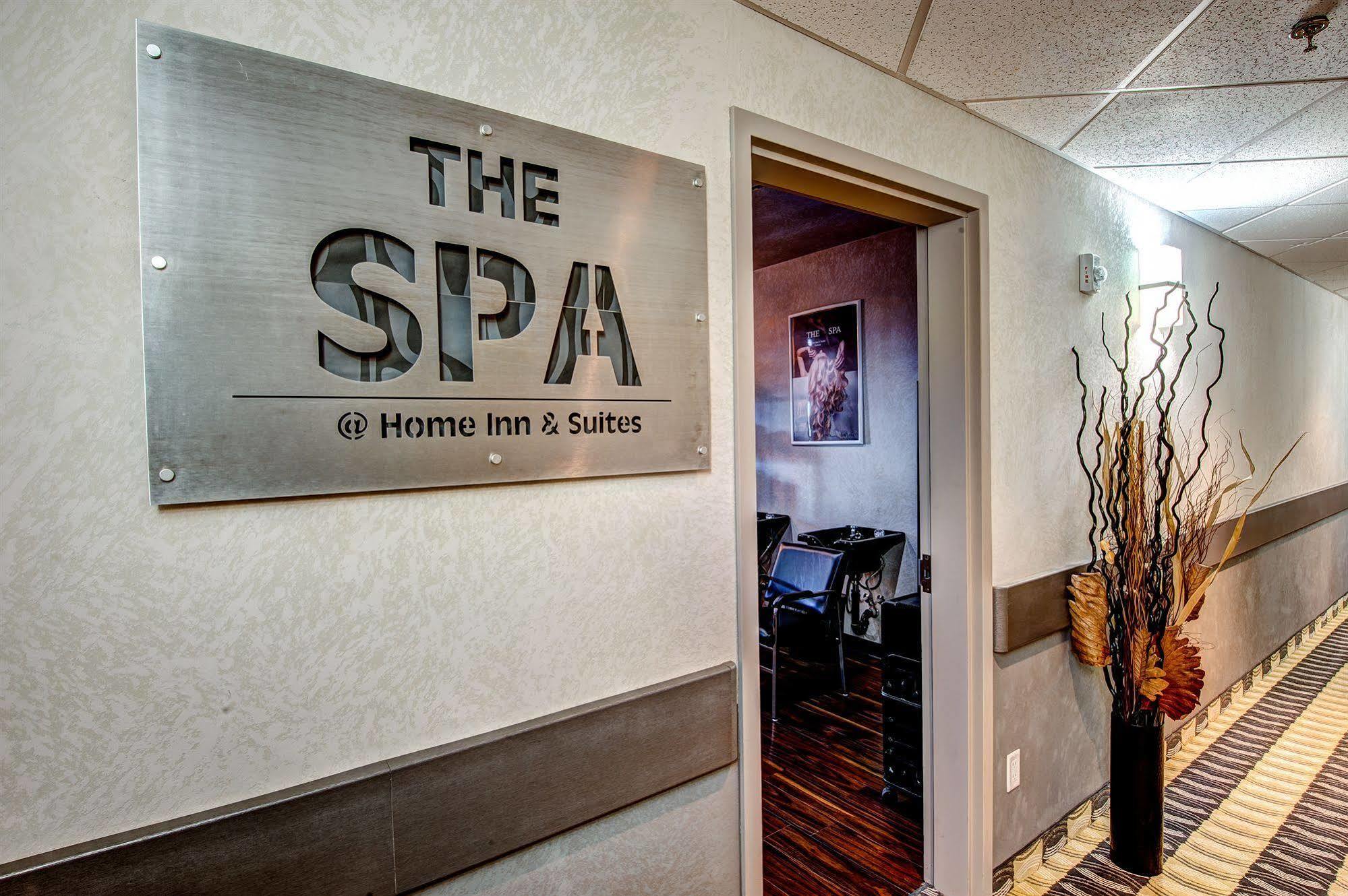 Home Inn & Suites - スウィフト・カレント エクステリア 写真