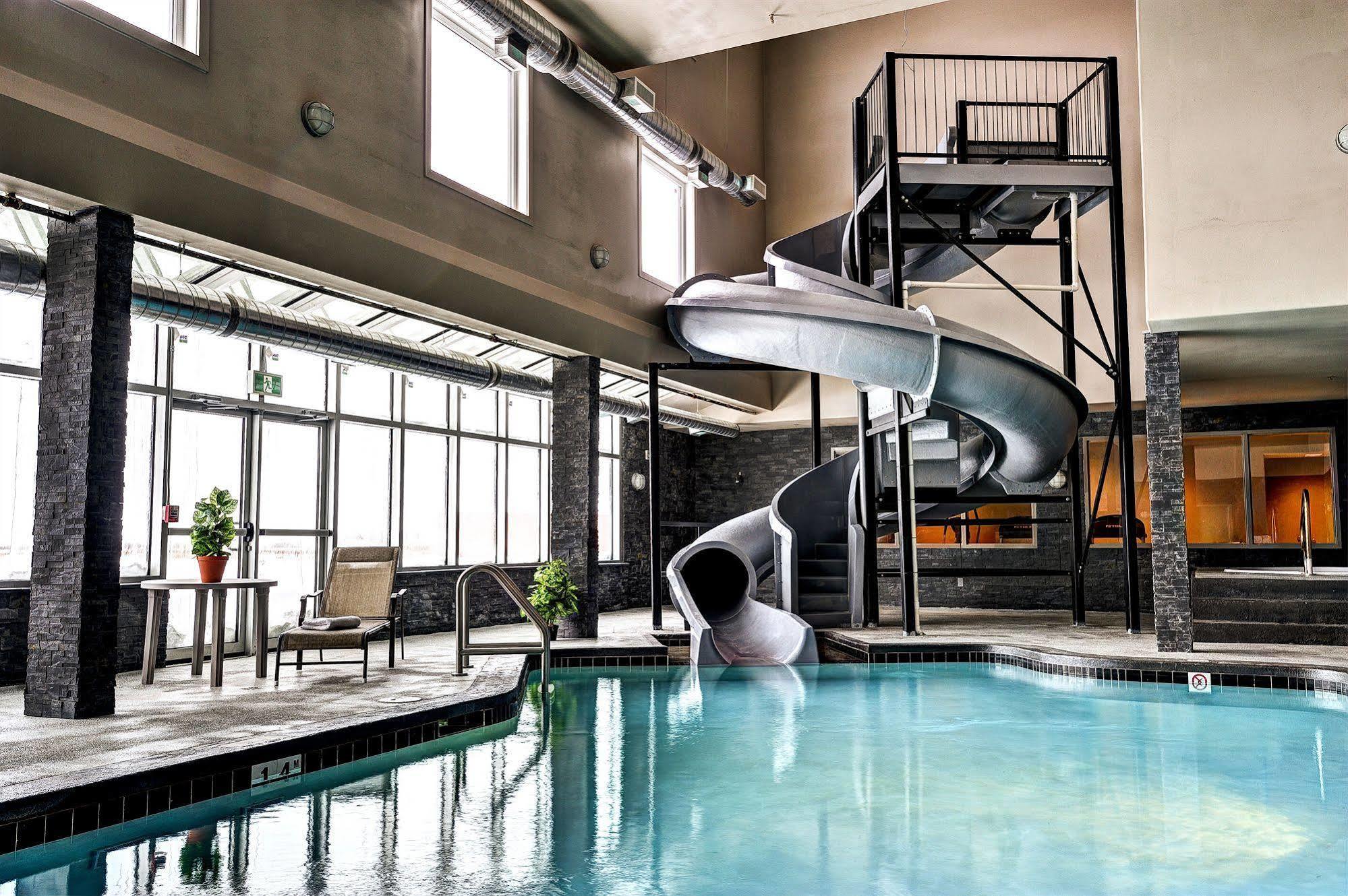 Home Inn & Suites - スウィフト・カレント エクステリア 写真