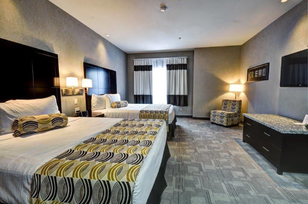 Home Inn & Suites - スウィフト・カレント エクステリア 写真